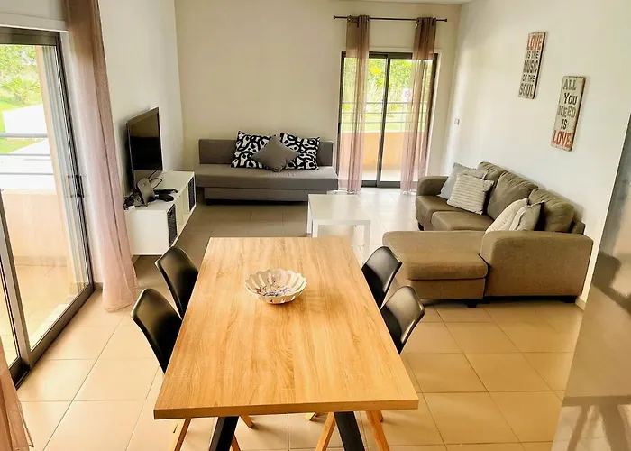 Awesome In Da Rocha 公寓