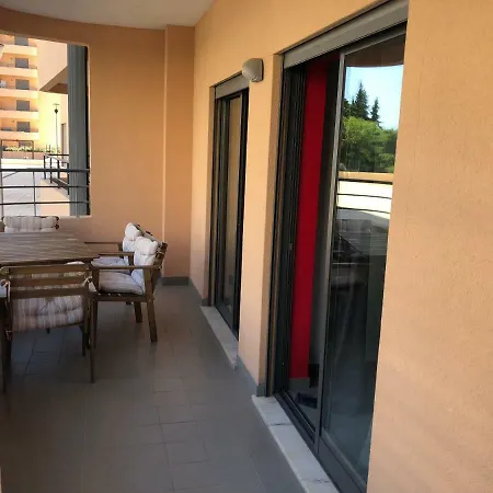 Awesome In Da Rocha * Портиман