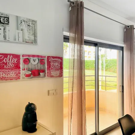 Awesome In Da Rocha Apartment *