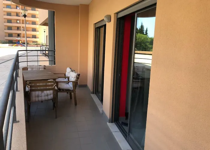 Awesome In Da Rocha * Portimão